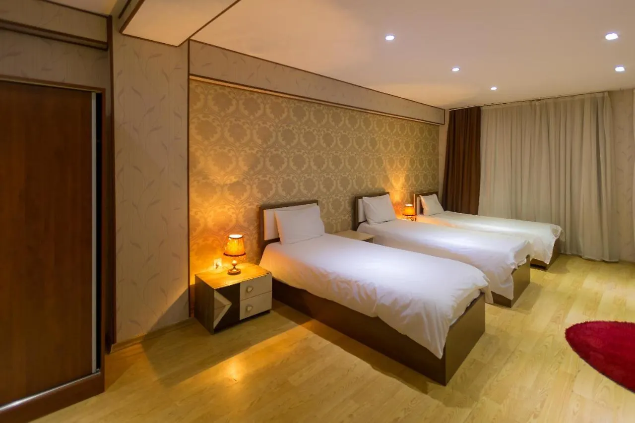 Sharq Plaza Hotel Baku