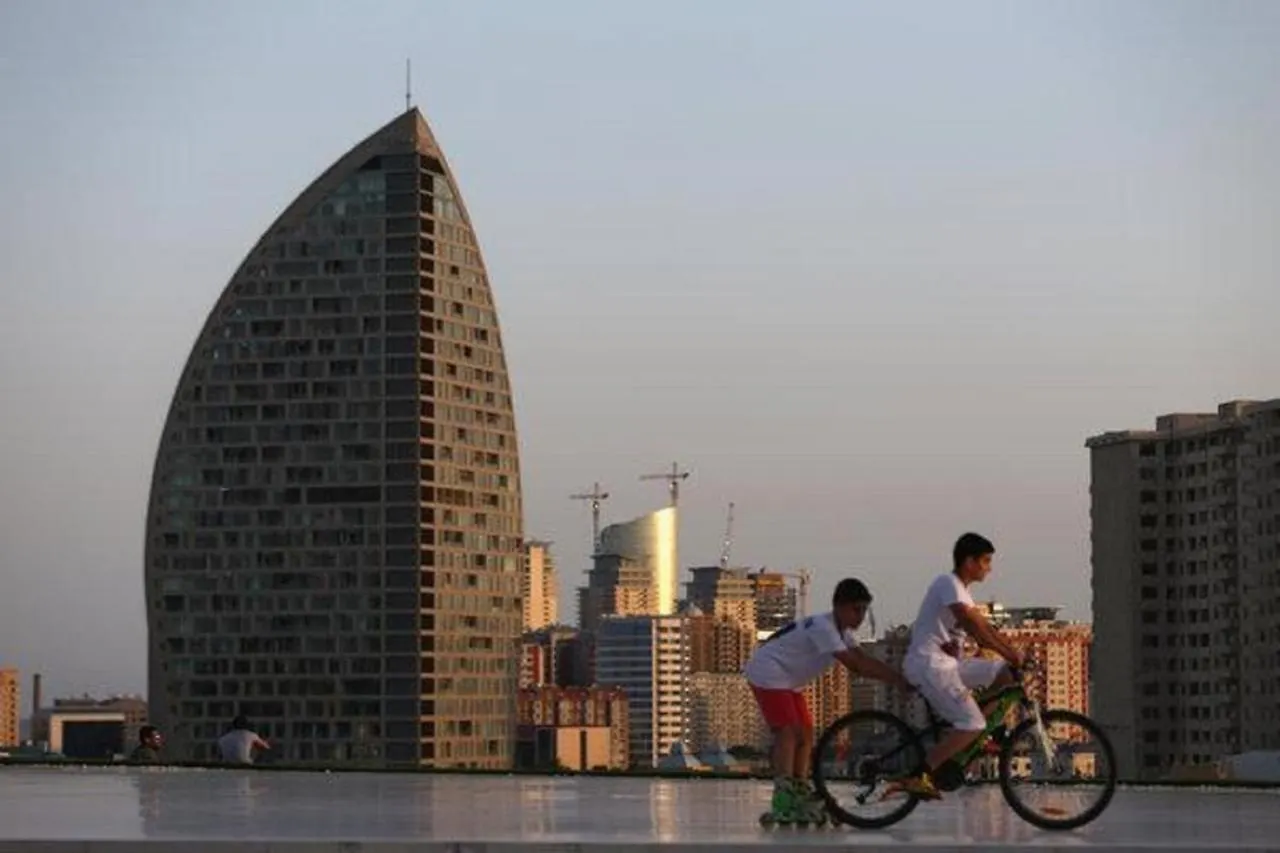 Sharq Plaza Hotel Baku